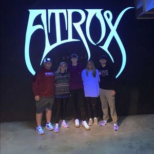 Meet your Posher, Taylor